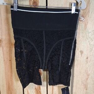 Womens Khloset Lacy Biker Shorts Size L